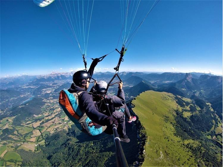 Photo 1 Tandem paragliding in Trièves Vercors - Is'Air Parapente