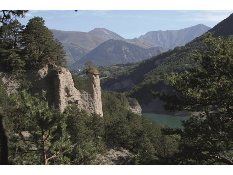 Photo 2 Sentier Pédestre thématique des ruines géologiques du Vieux Pellafol
