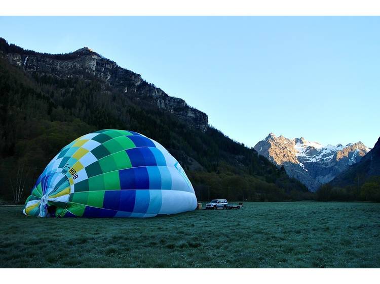 Photo 4 Baptême en montgolfière, Vue panoramique sur les Ecrins (au départ de Corps 38970)