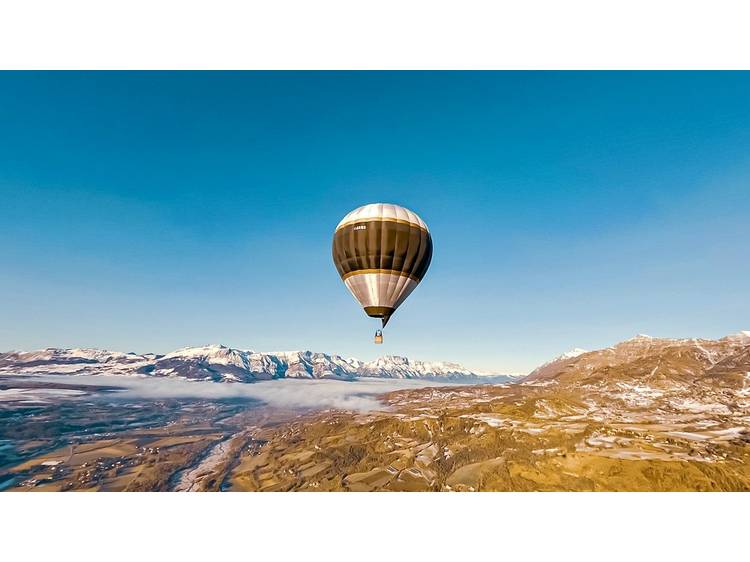 Photo 5 Baptême en montgolfière, Vue panoramique sur les Ecrins (au départ de Corps 38970)