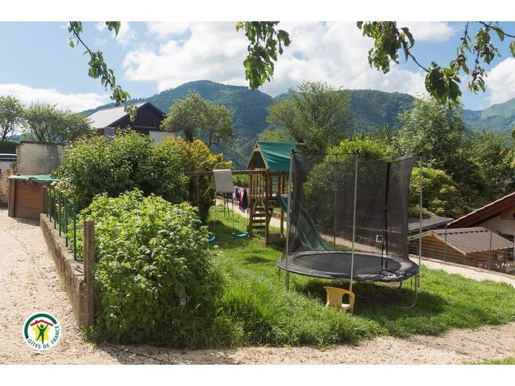 Photo 5 Maison chaleureuse entre lacs et montagne. 4-6 pers- La Motte St Martin-