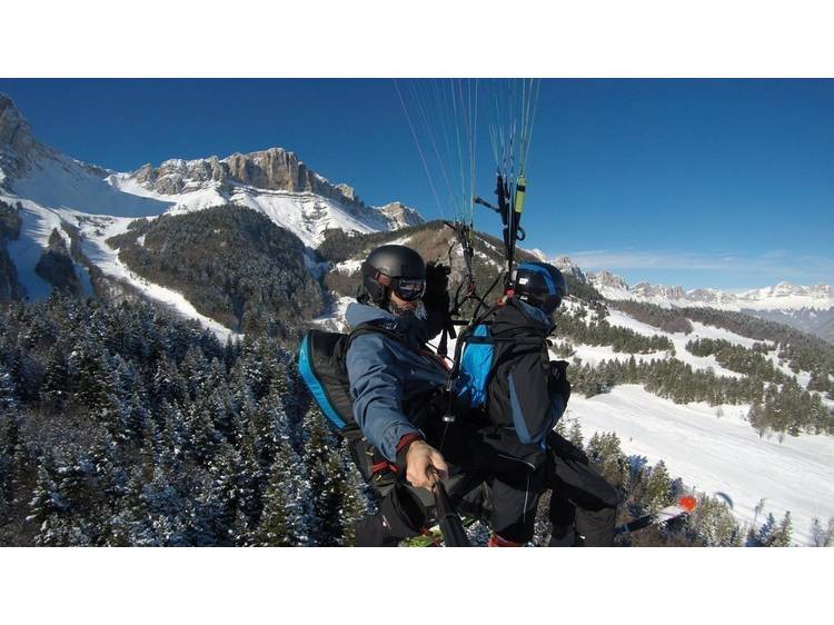 Photo 2 Tandem paragliding flight with skis - Is'Air Parapente