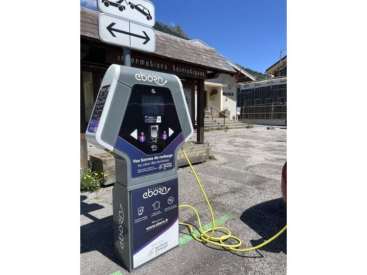 Photo 1 Electric vehicle charging station