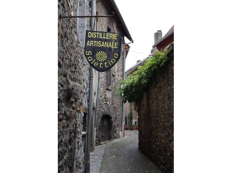 Photo 2 Viste de la  Distillerie - Maison Salettina
