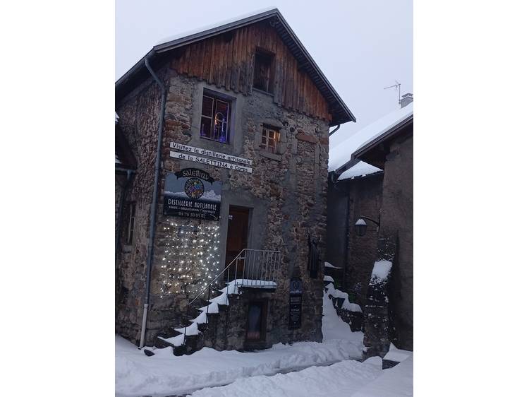 Photo 7 Viste de la  Distillerie - Maison Salettina