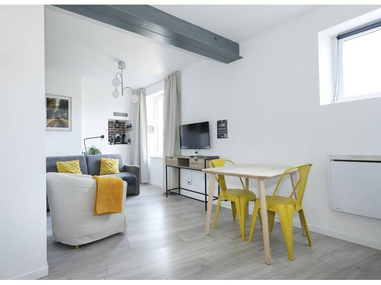 Photo 1 Breuil Station - Quai 3 - 2 adultes et 1 enfant