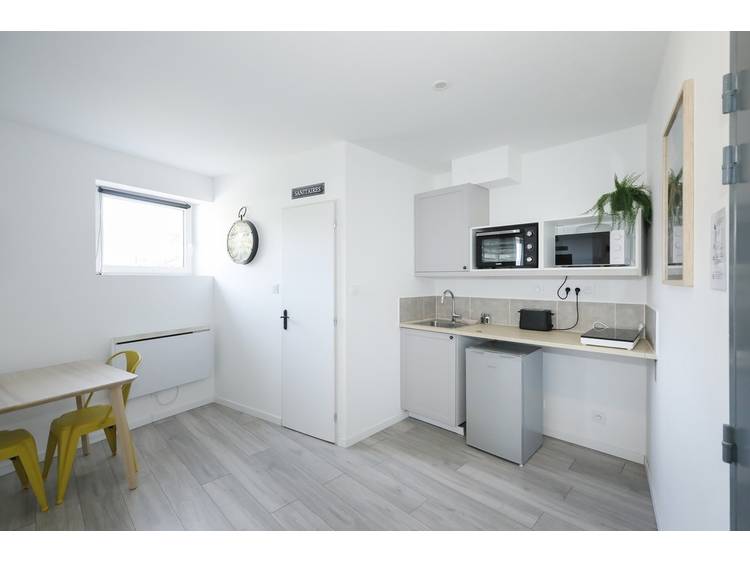 Photo 6 Breuil Station - Quai 3 - 2 adultes et 1 enfant