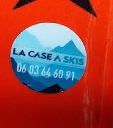 La Case à Skis à l'Alpe du Grand Serre en été