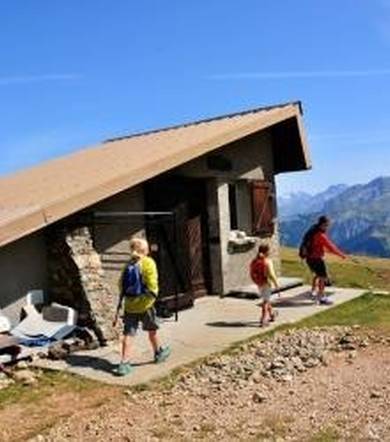 Atelier pédagogique faune et flore au refuge du Taillefer