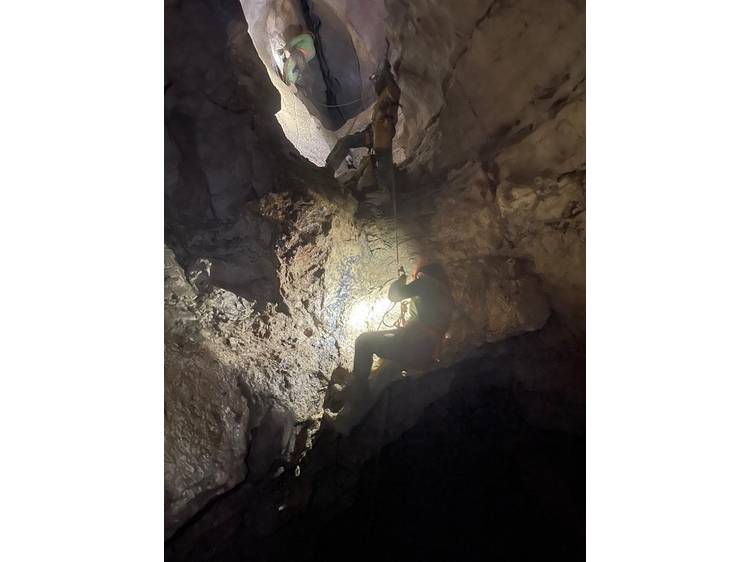 Photo 4 Spéléologie sportive - Grotte de la Fountarasse avec Ecrins Spéléo Canyon