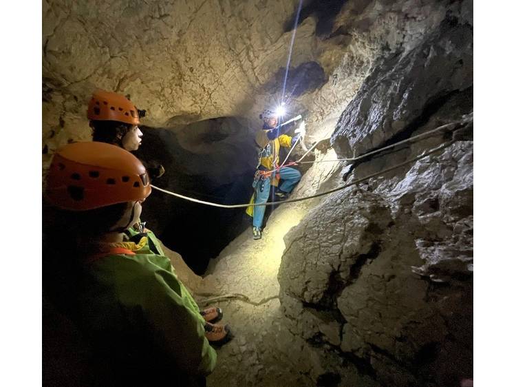 Photo 5 Spéléologie sportive - Grotte de la Fountarasse avec Ecrins Spéléo Canyon