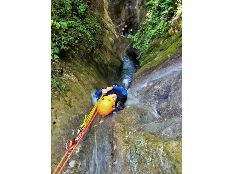 Photo 11 Canyoning découverte - Ecrins Spéléo Canyon