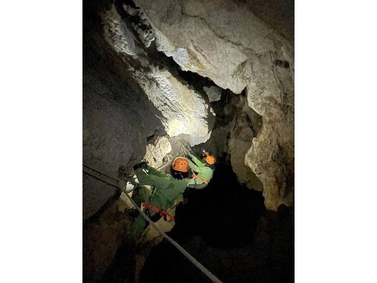 Photo 8 Spéléologie sportive - Grotte de la Résurrection avec Ecrins Spéléo Canyon