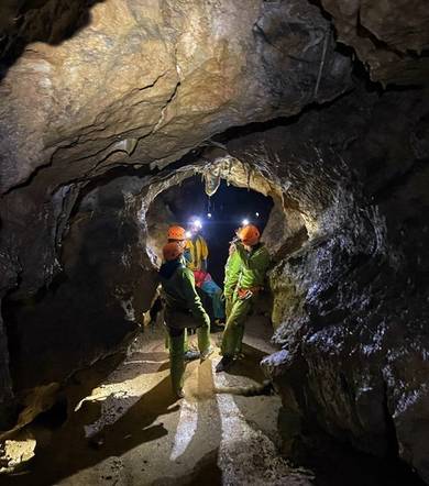 Spéléologie sportive - Grotte de la Résurrection avec Ecrins Spéléo Canyon