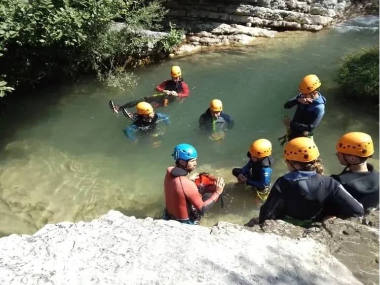 Photo 5 Canyoning découverte - Canyon de Rabou avec Ecrins Spéléo Canyon