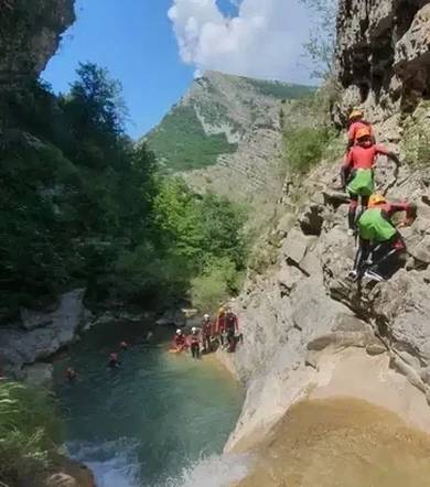 Canyoning découverte - Canyon de Rabou avec Ecrins Spéléo Canyon