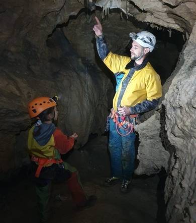 Spéléologie découverte  - Grotte de la Résurrection avec Ecrins Spéléo Canyon