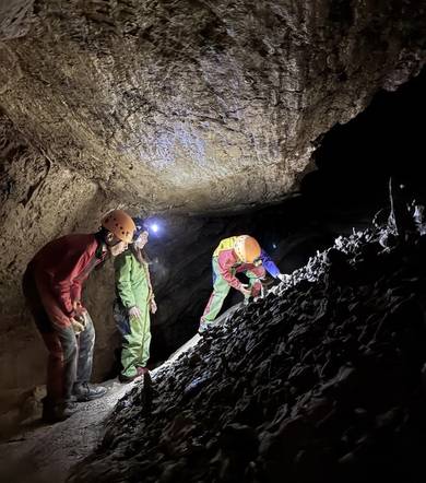 Spéléologie découverte  - Grotte de la Résurrection avec Ecrins Spéléo Canyon
