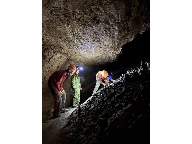 Photo 1 Spéléologie découverte  - Grotte de la Résurrection avec Ecrins Spéléo Canyon