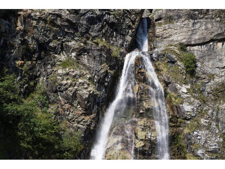 Photo 1 Canyoning Grande Course  - Canyon d'Amblard avec Écrins Spéléo Canyon