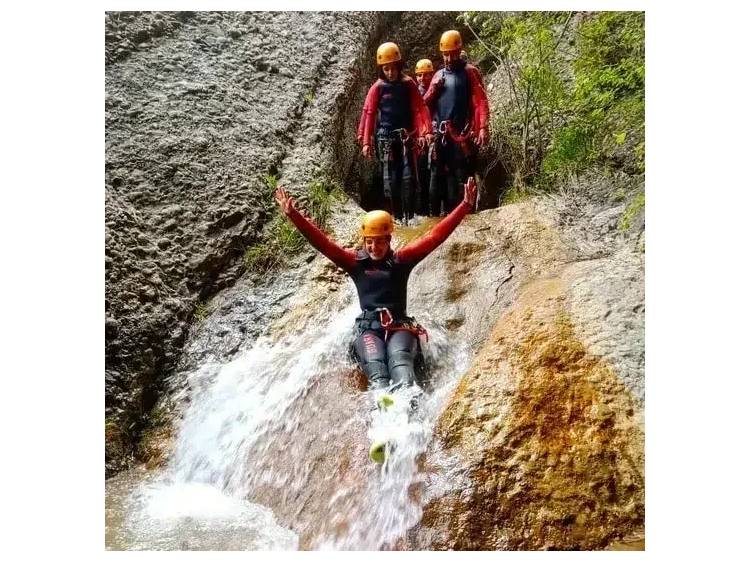 Photo 2 Canyoning découverte - Canyon du Rif Lauzon avec Ecrins Spéléo Canyon