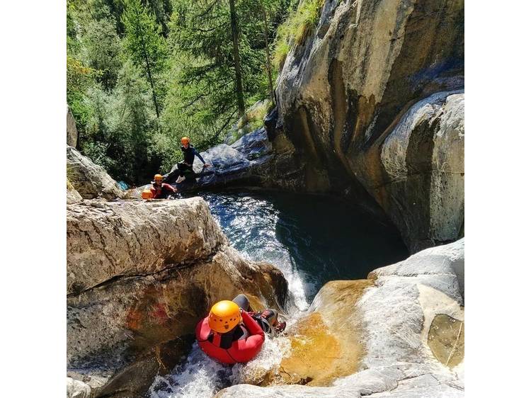 Photo 1 Canyoning sportif - Ecrins Spéléo Canyon