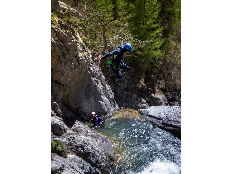 Photo 3 Canyoning sportif - Ecrins Spéléo Canyon