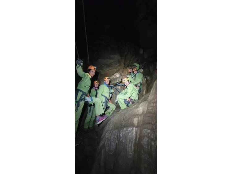Photo 25 Spéléologie pour tous niveaux avec Écrins Spéléo Canyon