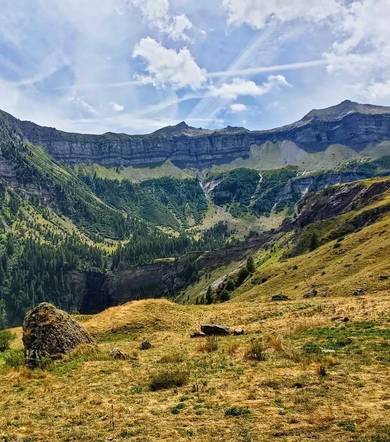Canyoning Grande Course - Descente en rappel de la cascade de la Pisse avec Écrins Spéléo Canyon
