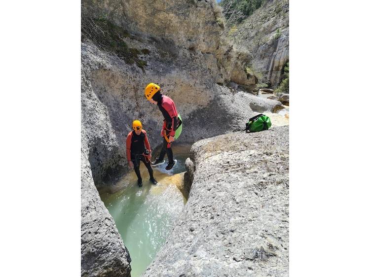 Photo 6 Randonnée aquatique  - Canyon découverte "Les Marmites du Diable" avec Ecrins Spéléo Canyon