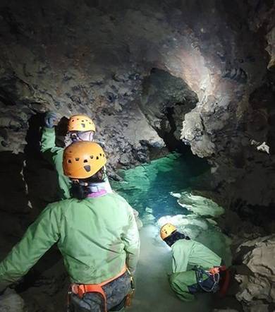 Spéléologie sportive - Grotte du Puits des Bans - Dévoluy  avec Ecrins Spéléo Canyon