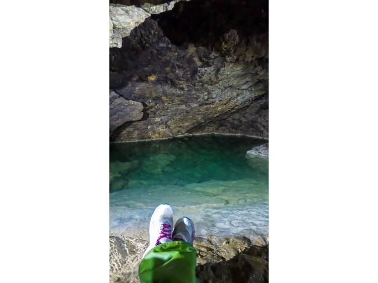 Photo 5 Spéléologie découverte - Grotte du Puits des Bans avec Ecrins Spéléo Canyon