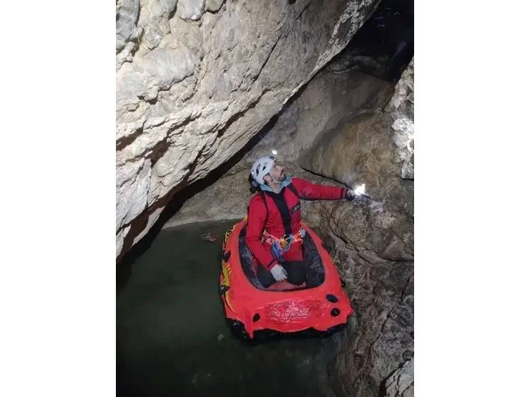 Photo 3 Spéléologie découverte - Grotte du Puits des Bans avec Ecrins Spéléo Canyon