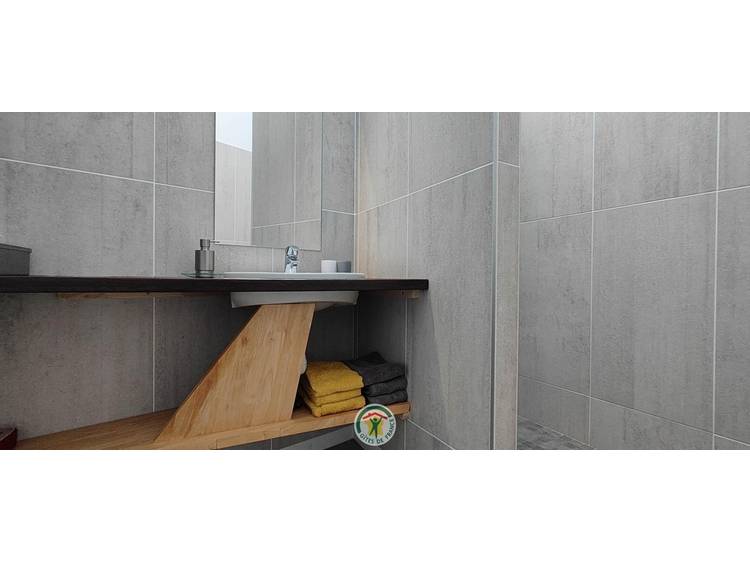 Photo 33 La Julierre - 4****