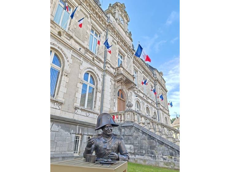 Photo 1 Le 1e empire contre-attaque !