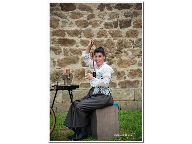 Photo 1 Frou-Frou