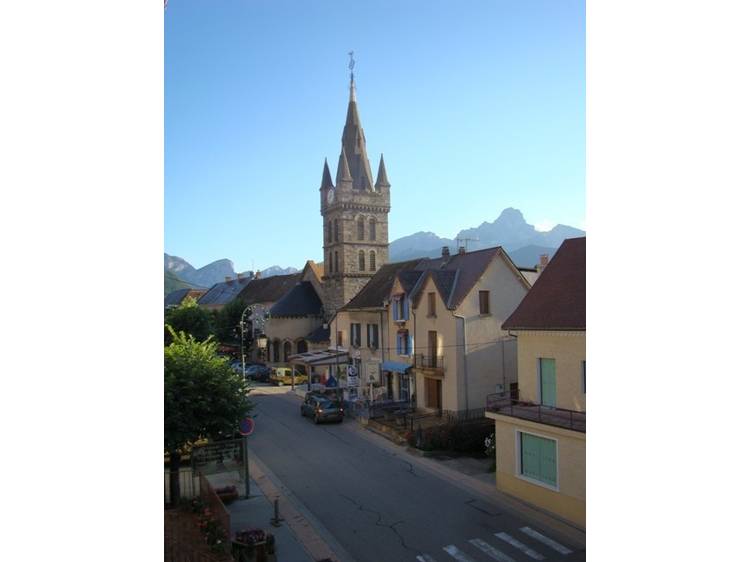 Photo 1 Eglise Saint-Pierre - Corps