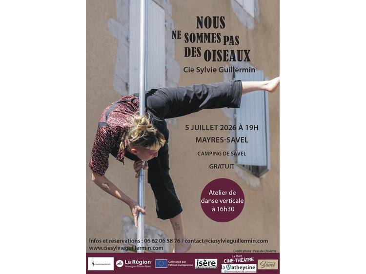 Photo 1 Spectacle de danse verticale au Camping de Savel "Nous ne sommes pas des oiseaux" - Cie Sylvie Guillermin