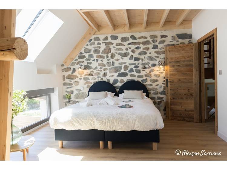 Photo 2 La Maison Serrioux - 9 à 10p - Chambre d'Hôtes