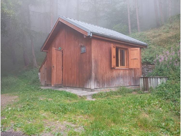 Photo 1 Unguarded refuge: the Poyet hut