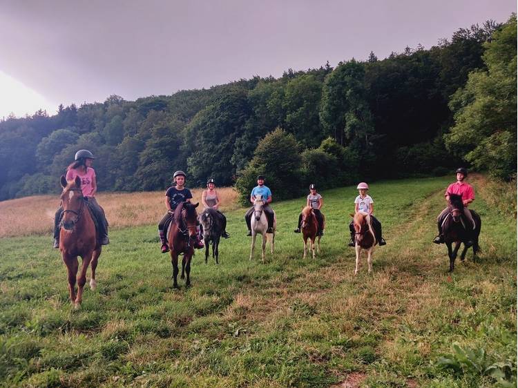 Photo 3 Balade à cheval - Ecurie du Serre