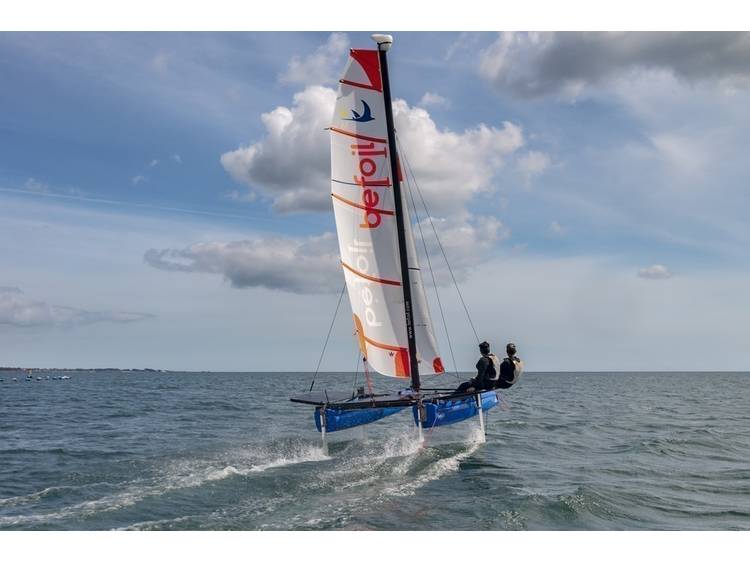 Photo 1 Foiling catamaran on Lake Monteynard