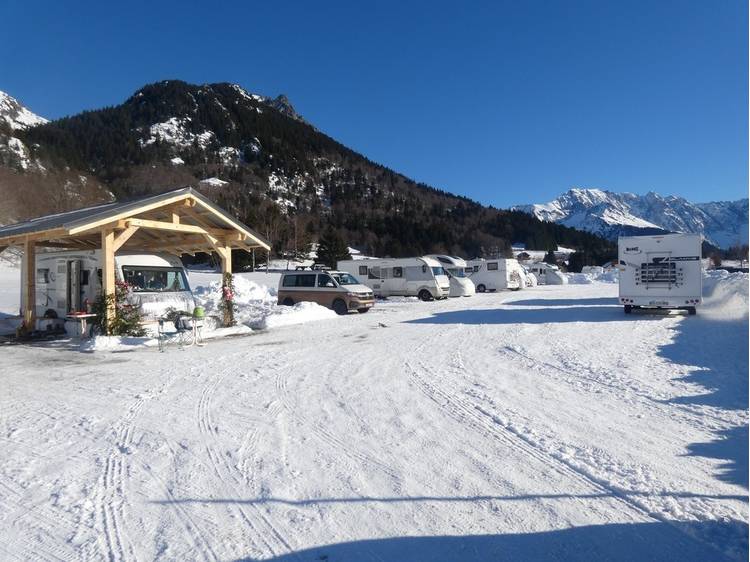 Photo 2 Bivouac caravan area of Alpe du Grand Serre