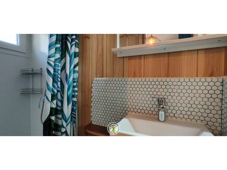 Photo 6 Le Mas du Lac - La Roulotte du Mas - 2 à 4 people