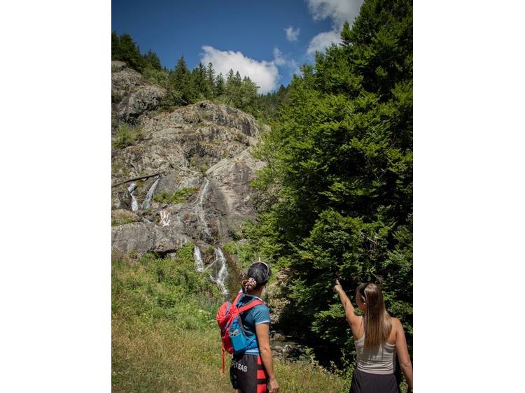 Photo 2 The waterfall - 4 km - Green level