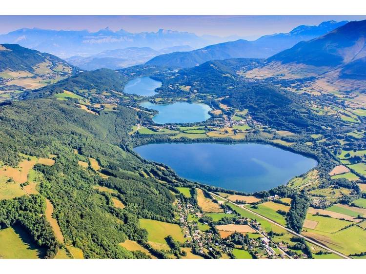 Photo 1 N° 5 Le Tour des Lacs VTTAE - Rouge